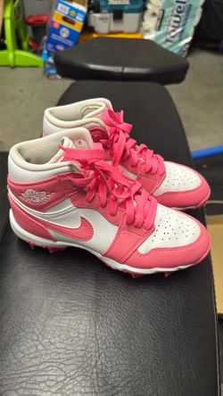 Jordan 1 Mid Girls Cleats size 2.5Y