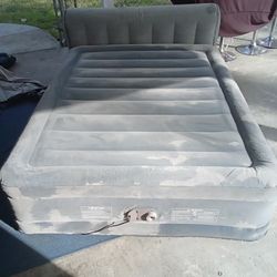 Air Mattress And Headbord 