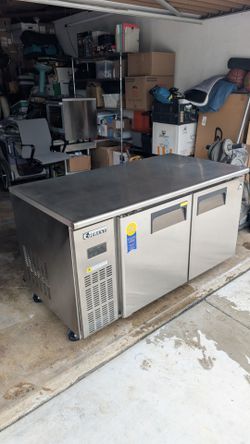 BUSINESS CLOSING SALE - LOWBOY FRIDGE/FREEZER - $2000 FIRM