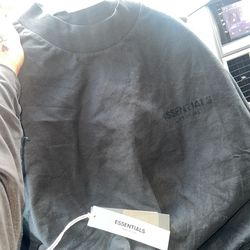 ESSENTIALS FEAR OF GOD