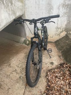 Schwinn Boundary mountain bike