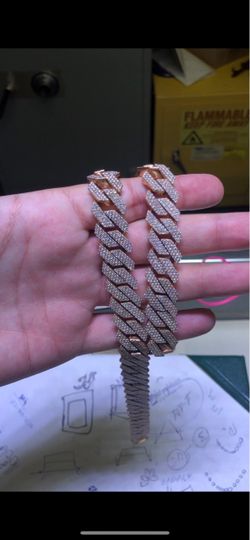Rose Gold Iced Out Cuban Link Chain