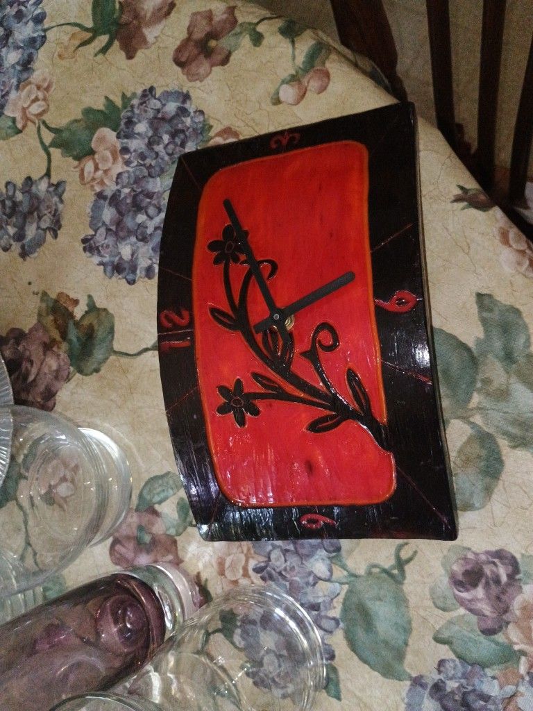 Unique Chinoiserie Wax Clock