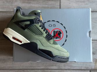 Jordan 4 Undefeated Size 9.5
