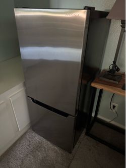 Mini fridge and freezer