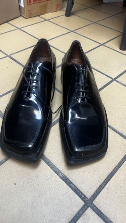 Todd Welsh Made in Italy Men’s Dress Shoes – Size 10½

Elegant Todd Welsh men’s dress shoes, made in Italy with genuine leather (Vero Cuoio). Classic 