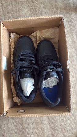 Work Shoes 9.5 US MEN