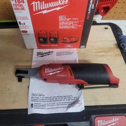 Milwaukee M12 New 2.0 Battries Charger & 3/8 Brushless Fuel Ratchet 