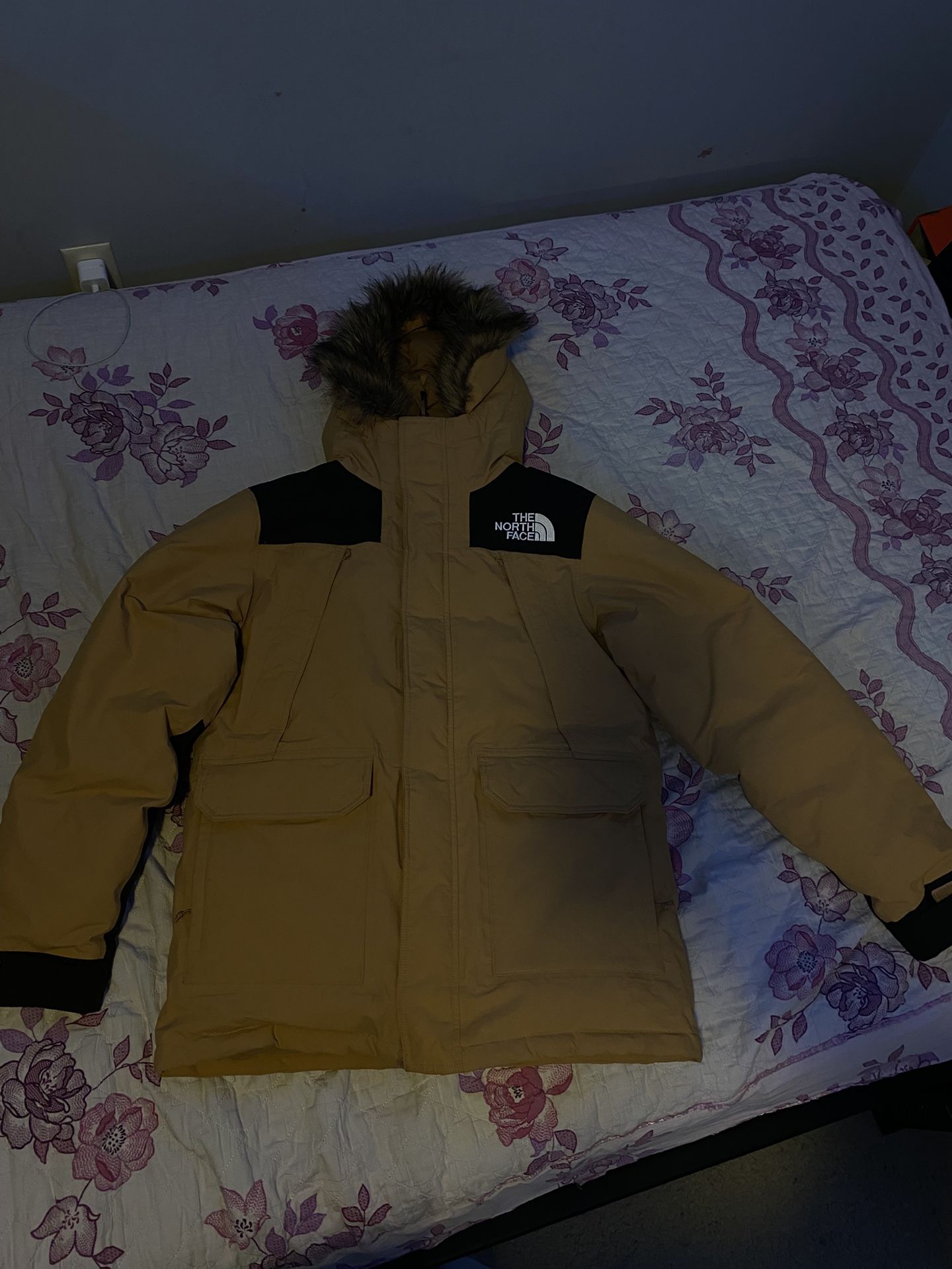 The North Face Puffer Jacket - Men’s McMurdo Parka