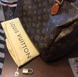 AUTHENTIC LOUIS VUITTON