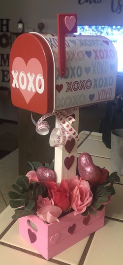 Valentine’s Day Mailbox Gift 