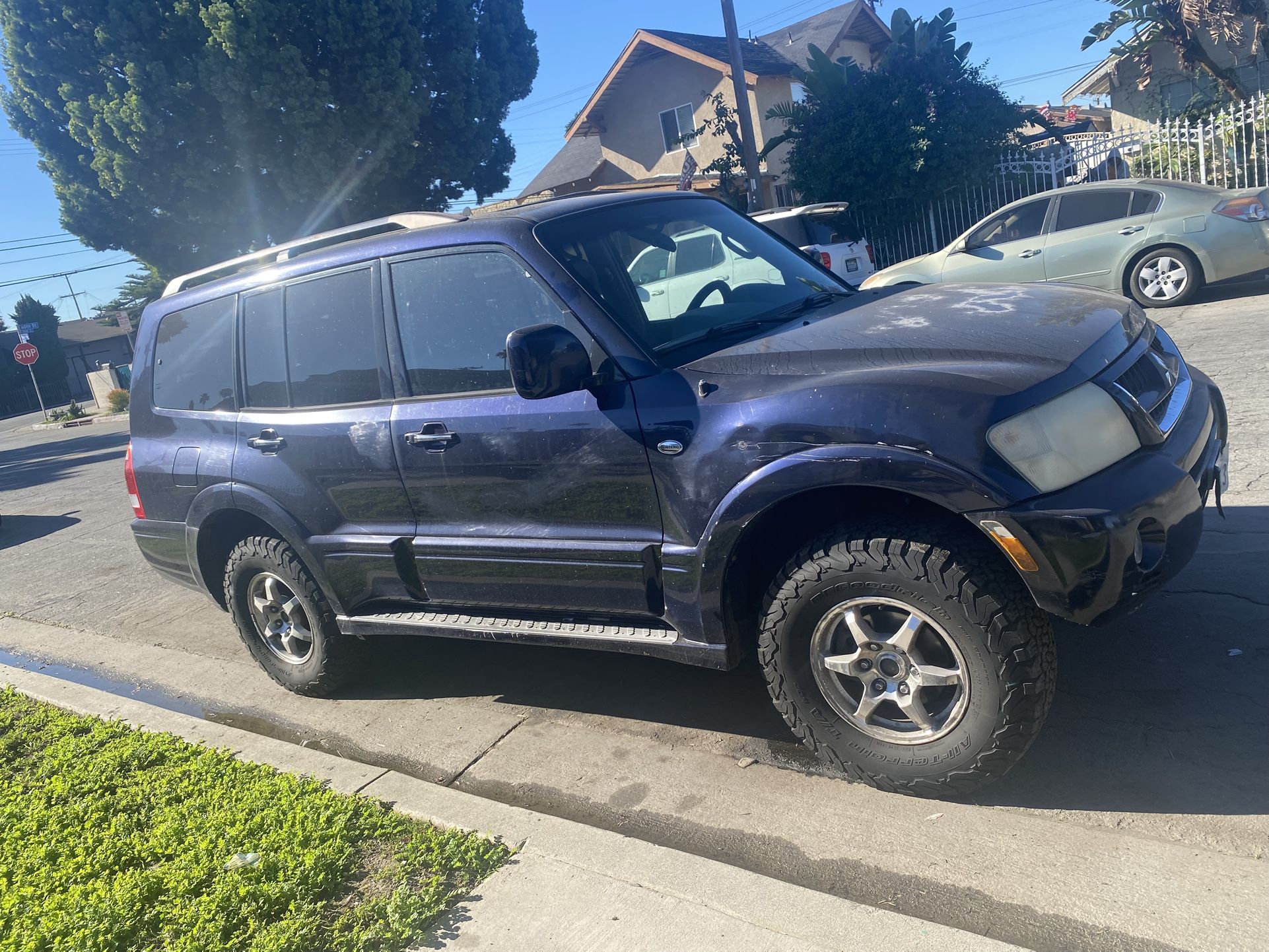 2003 Mitsubishi Montero
