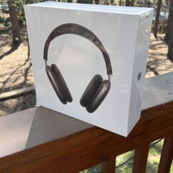 Apple airpod max (latest version) 