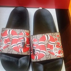 Gucci Slide 