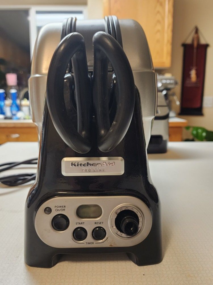 Kitchen Aid Pro Series Belgium Waffle Maker