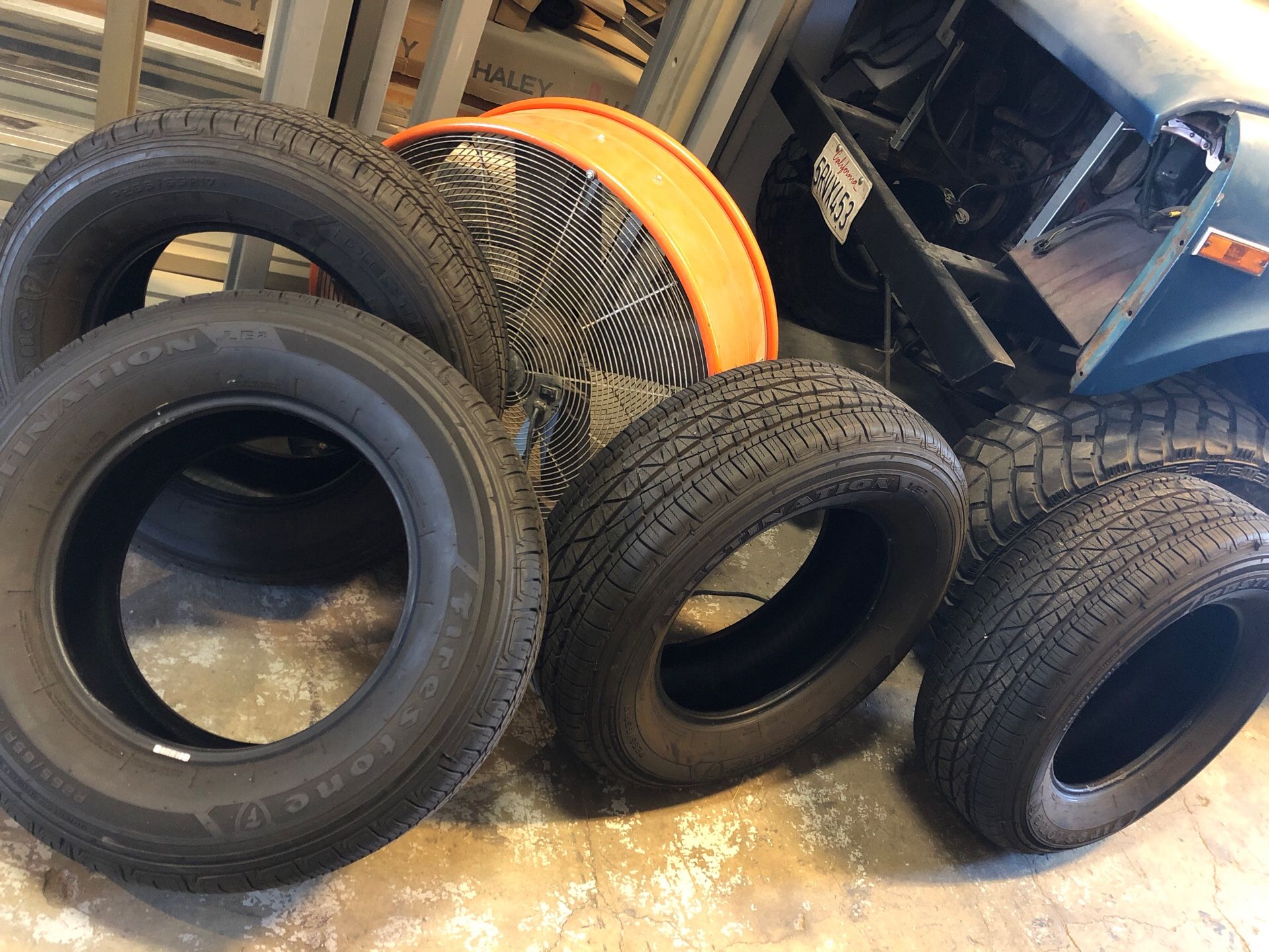 265/65r17 Firestone tires