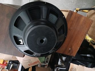 15" Acoustic research speaker.. Call