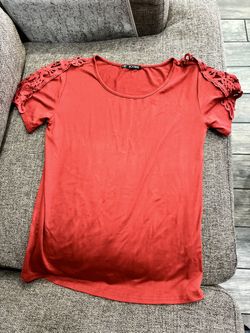 $1 Medium Top