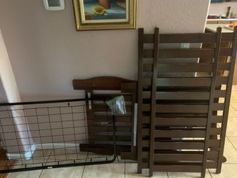 Crib, barely used. Make an offer