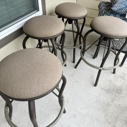 (Retail $800) 4 Indoor/Outdoor Bar Stools 31” - Patio Furniture Barstools