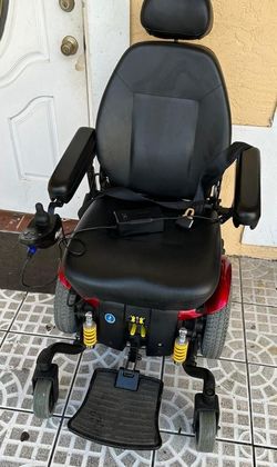 Electric Car In Excellent Condition