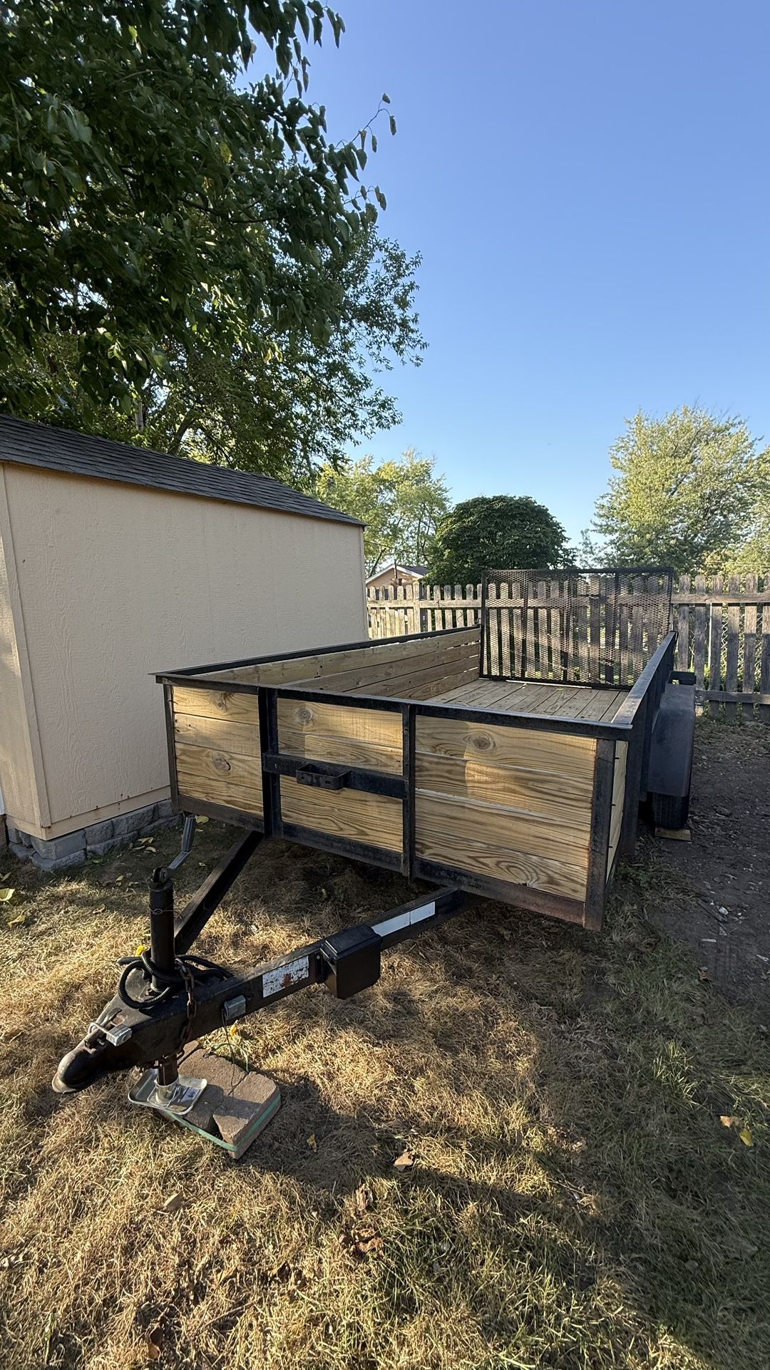 2015 Trailer 6’.5” Wide By 16’ft Long. Brakes On One Axles.