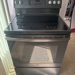 GE Oven and Microwave Set
