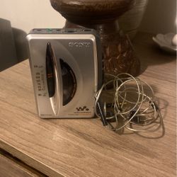 Sony Walkman,Grey In Good Condition.Music Player