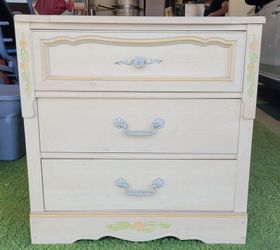 Dresser