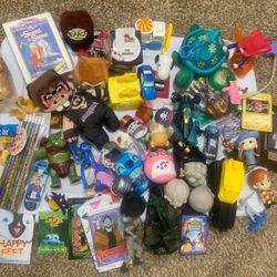 TOYS COLLECTIBLES LOT-McDonald’s, 90s toys & More