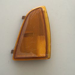 Chevrolet CV GMC S10/S15 P/U 1994 To 2004 Side Marker Lamp Passenger Side Assembly 
