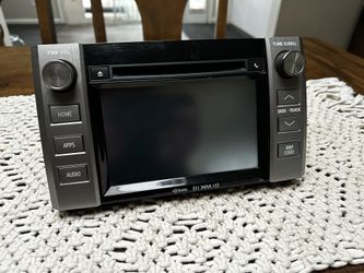 Toyota Tundra OEM Headunit