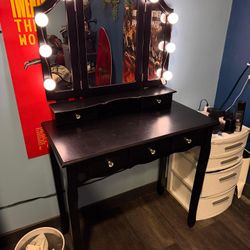 Black Vintage Style Vanity with Stool 