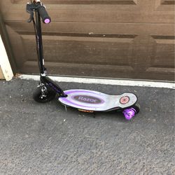 Razor E100 