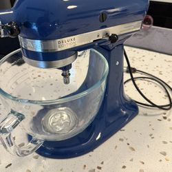 Kitchen Aid Mixer 5QT W/ Glass Bowl