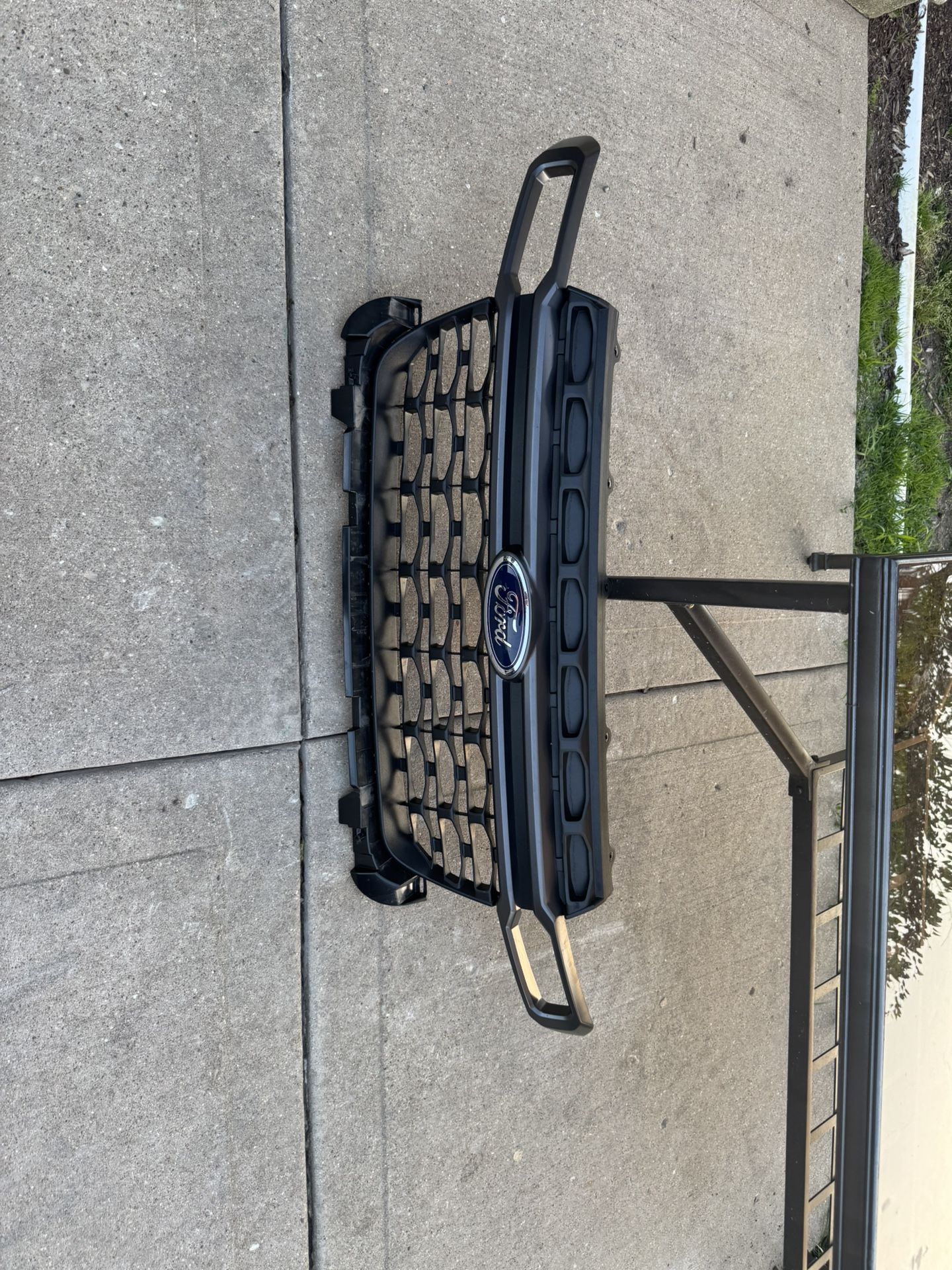Ford Maverick Grill