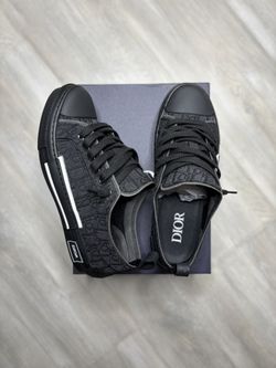 Black Dior Sneakers 