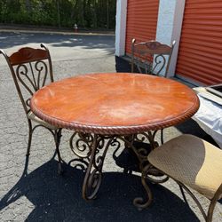 Elegant Cast Iron & Wood Dining Set – Table + 4 Chairs
