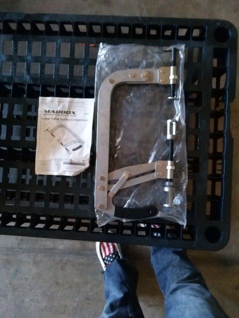 Maddox Valve Spring Compressor