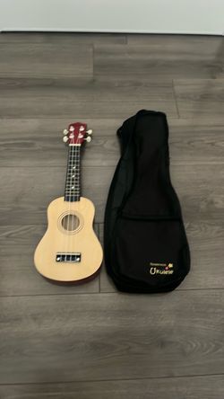 Rosefinch Ukulele with Gig Bag