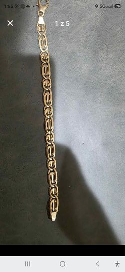 Gold bracelet