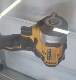 Llave de impacto 12v