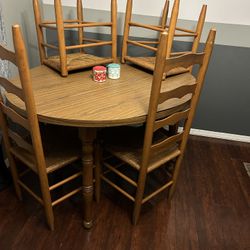 Table & Chairs
