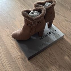 Women's Aquatualia Boots