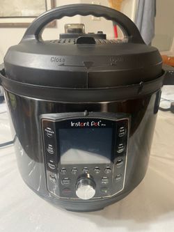 Instant Pot Pro 10 in 1 Pressure Cooker