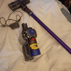 Dyson V8 Sv10 