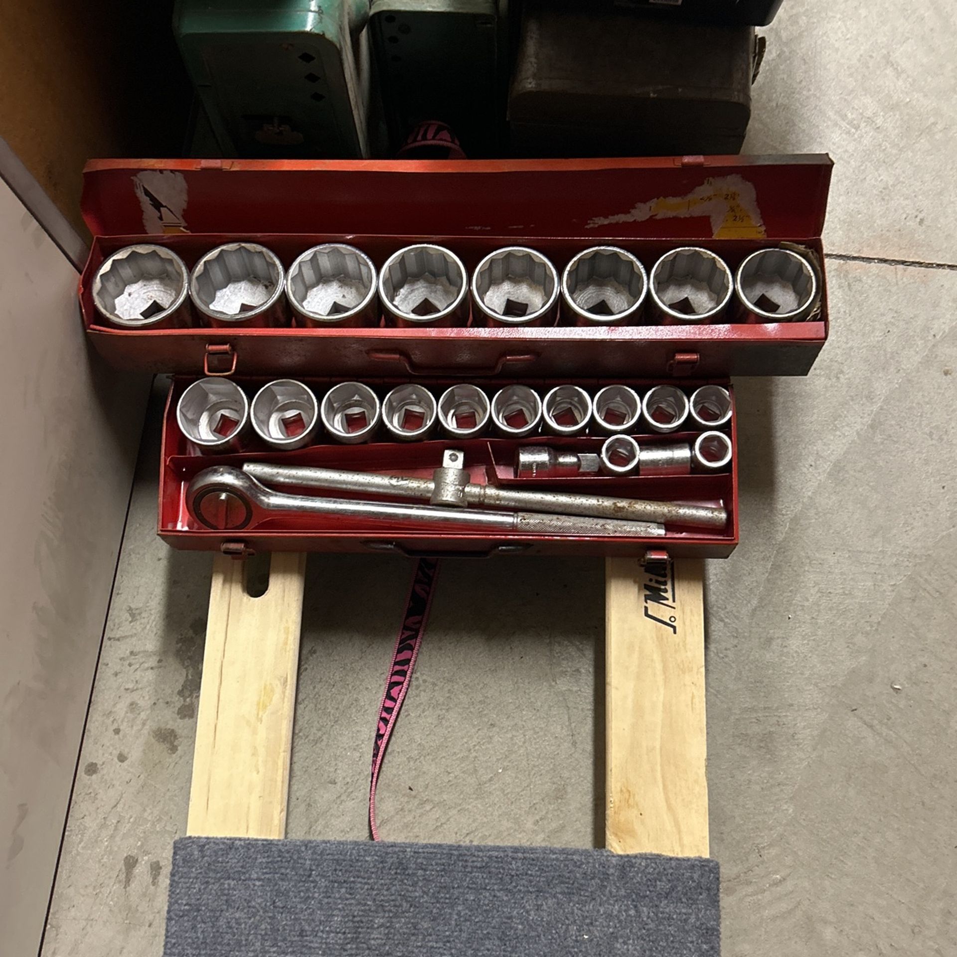 34 piece 3/4 drive socket set