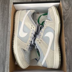 Nike Dunks 