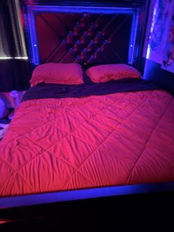 Queen size bed