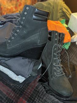 Timberland wedge boots size 10